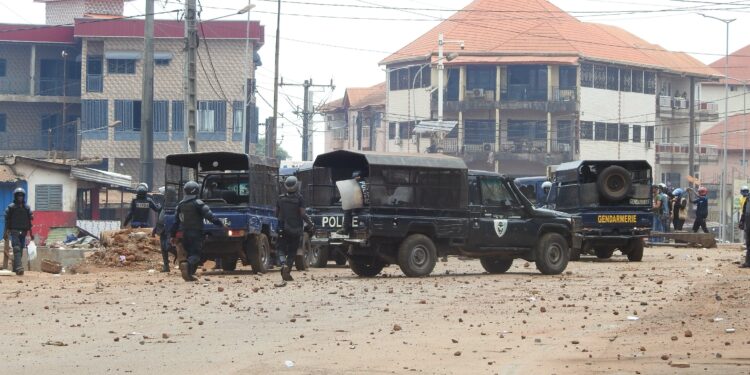 Manifs Conakry On D nombre L assassinat D au Moins 7 Citoyens Par 