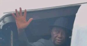 Le président Boakai se rend à Conakry pour des pourparlers urgents sur la frontière entre le Libéria et la Guinée