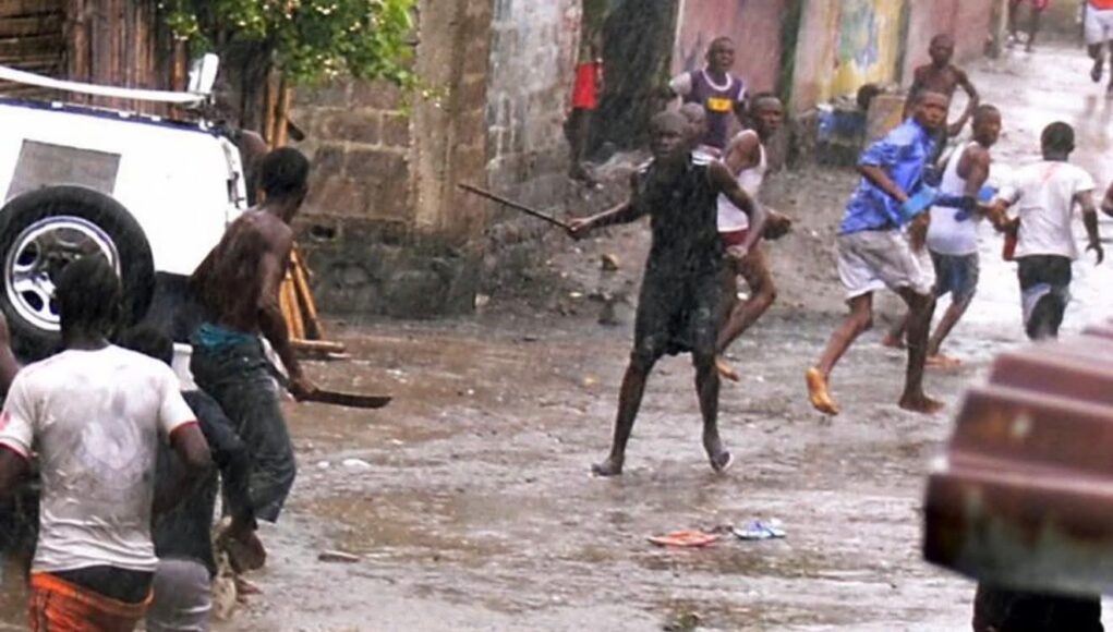 Conakry : des actes de violence attribués à des jeunes à Behanzin et Koloma inquiètent les habitants !