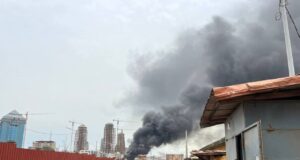 Conakry: un incendie majeur s’est produit sur l’ancien dépôt de carburant de Kaloum, ce week-end !