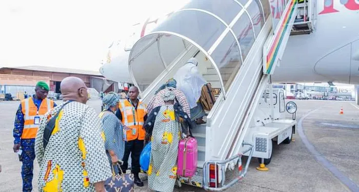 Lancement du Hajj 2026 : 650 pèlerins guinéens décollent de Conakry vers La Mecque