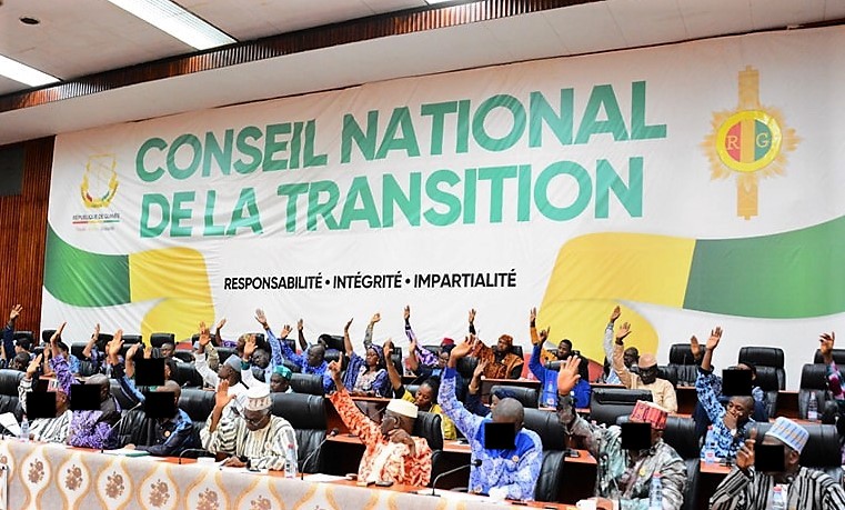 Affaire « 43 000 000 000 GNF »: le CNT apporte des précisions