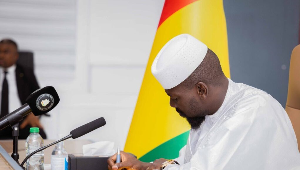Guinée: le Président Doumbouya nomme et permute les secrétaires généraux des ministères