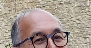 Complice de scène et ami de Maître Barry, l’ancien directeur du CCFG Daniel Couriol honore la mémoire du regretté virtuose de l’African Groove