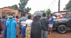 Effondrement meurtrier d’un immeuble de 5 étages à Hafia : des familles piégées sous les décombres !