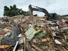 Conakry /Dixinn : Moins d’un mois après le drame de Démoudoula, un nouveau bâtiment s’est écroulé dans la nuit du 10 au 11 août à Hafia 1 !