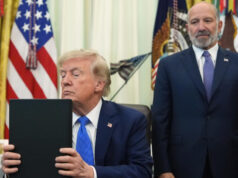 États-Unis: Donald Trump signe un décret contre le «tourisme des naissances» pour contester à nouveau le droit du sol