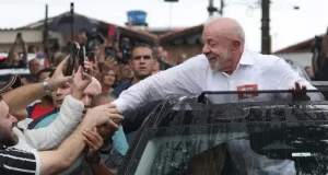 Brésil: Luiz Inacio Lula da Silva réélu président du Brésil pour quatre ans ce dimanche 25 octobre