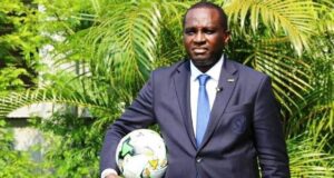 Féguifoot : Antonio Souaré inchaussable