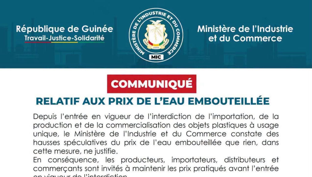 Guinée : le Ministère de l’Industrie met en garde contre la hausse du prix de l’eau embouteillée